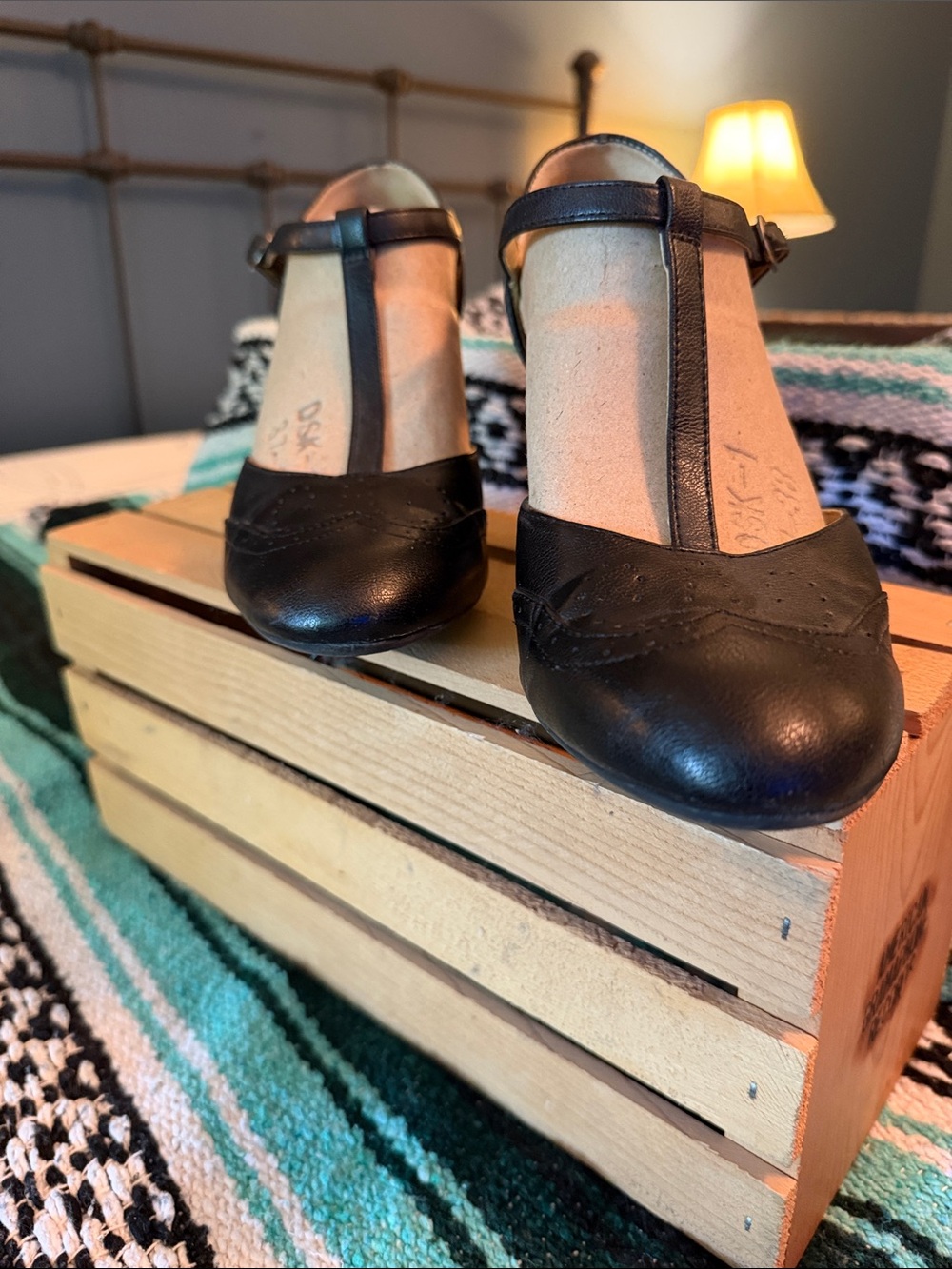 Naturalizer Black Leather T strap